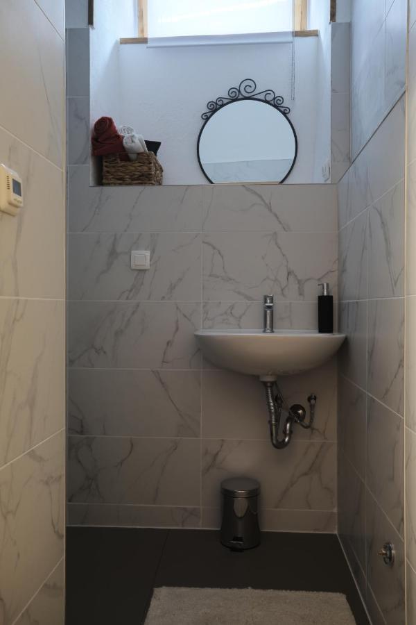 Podroom Apartments ลูบลิยานา ภายนอก รูปภาพ