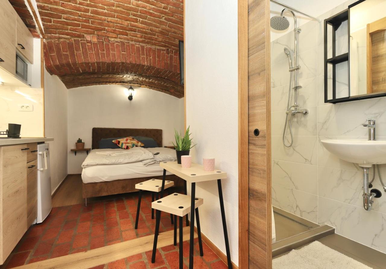 Podroom Apartments ลูบลิยานา ภายนอก รูปภาพ